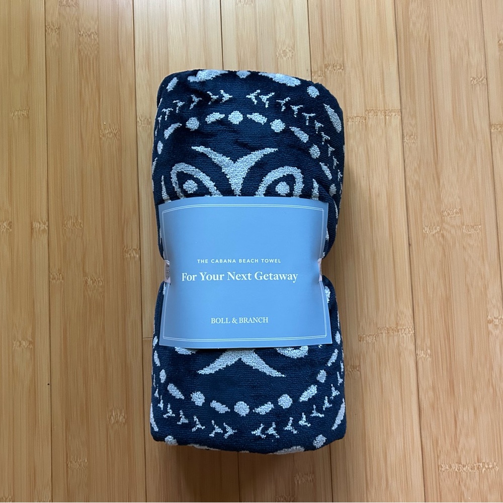 Boll and Branch Beach Towel Blue Medallion print dual-sided Terry/Velour 40x70
